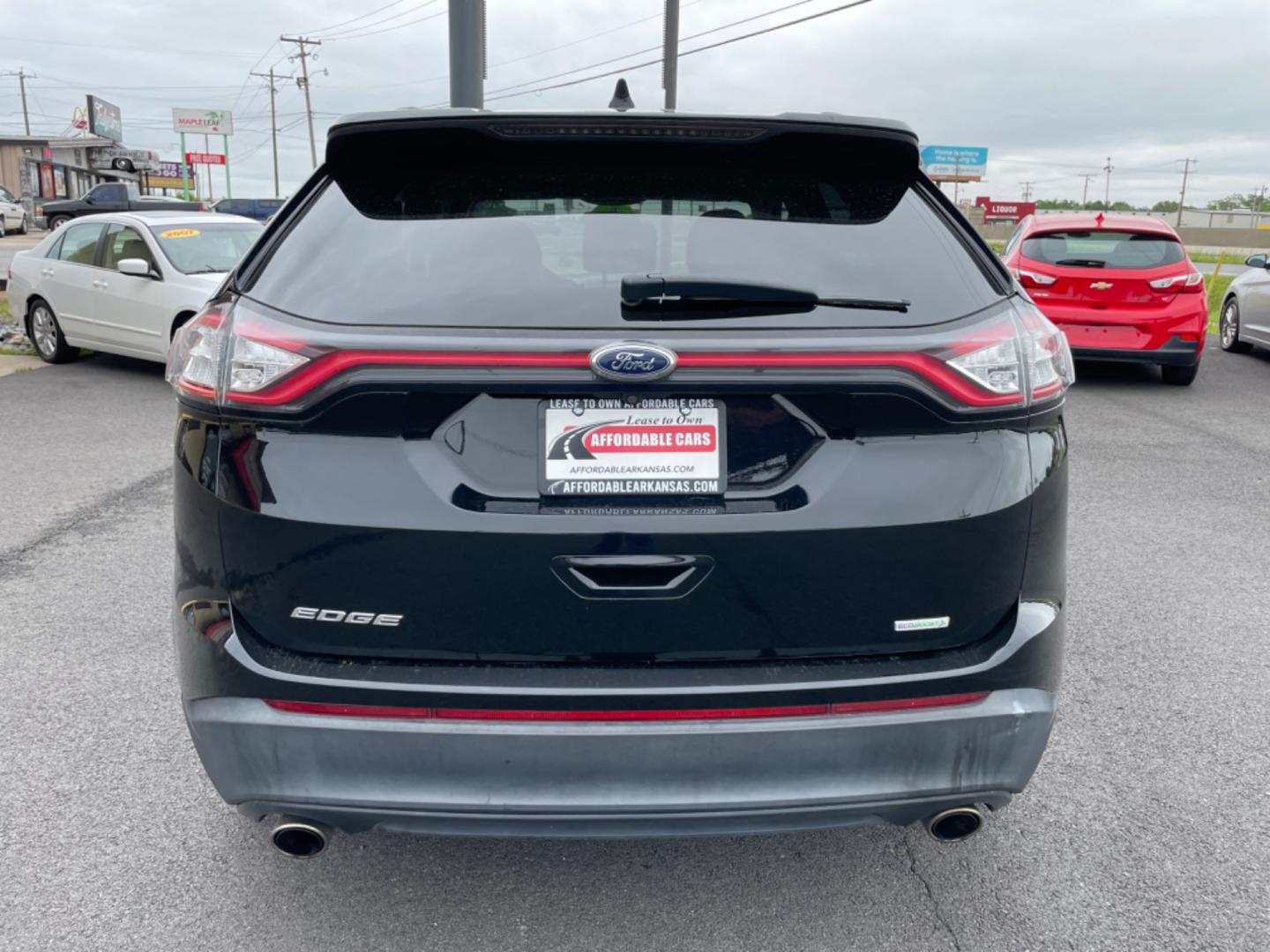 2018 Black Ford Edge (2FMPK3G91JB) with an 4-Cyl, EcoBoost, 2.0L engine, Auto, 6-Spd SelShft transmission, located at 8008 Warden Rd, Sherwood, AR, 72120, (501) 801-6100, 34.830078, -92.186684 - Photo#6